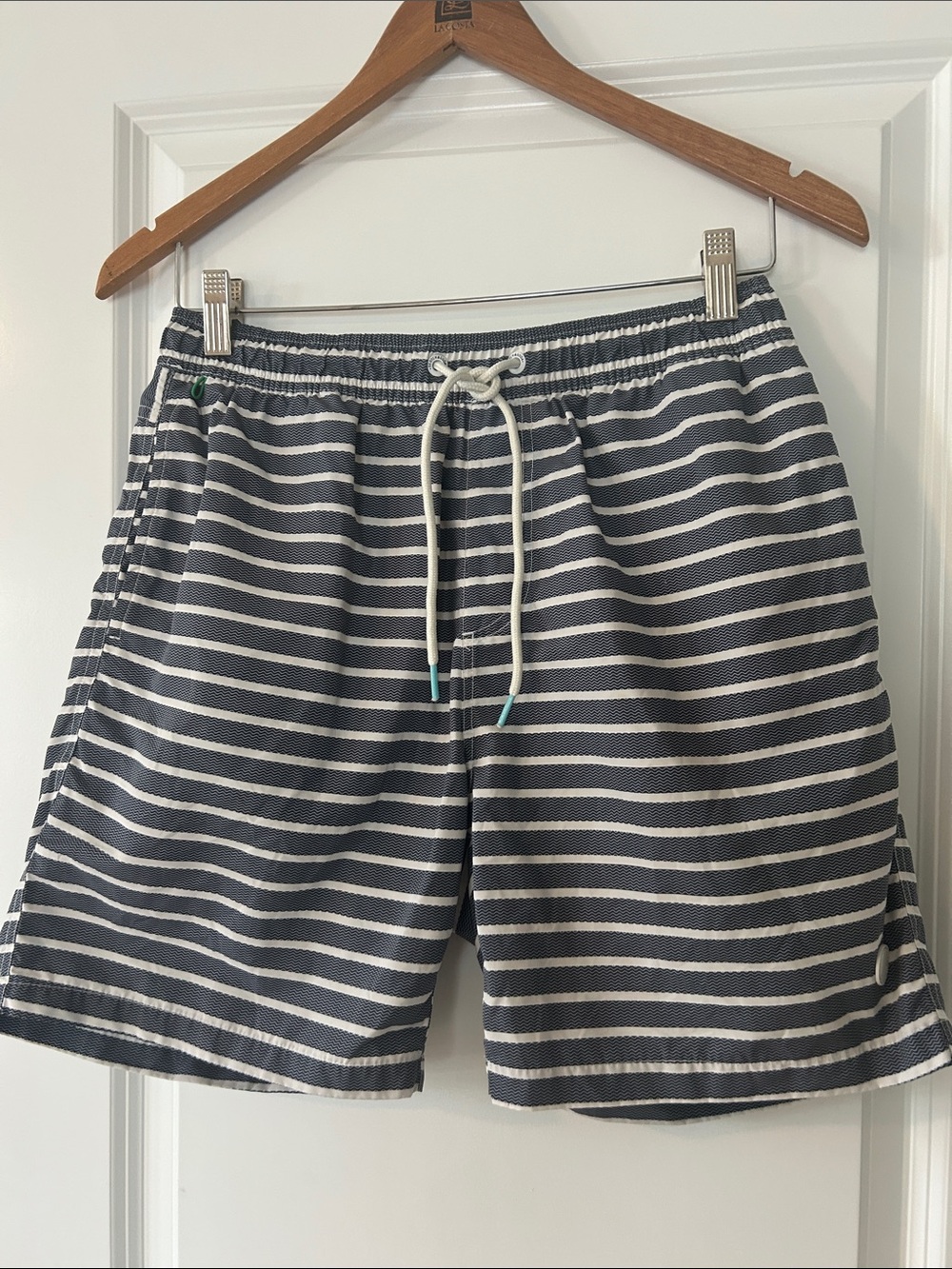 Scotch & Soda Swim Trunks Sz M w MEASUREMENTS w Pockets Navy Blue +White Stripes